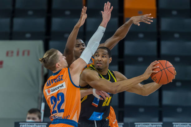 关键时刻 关键时刻